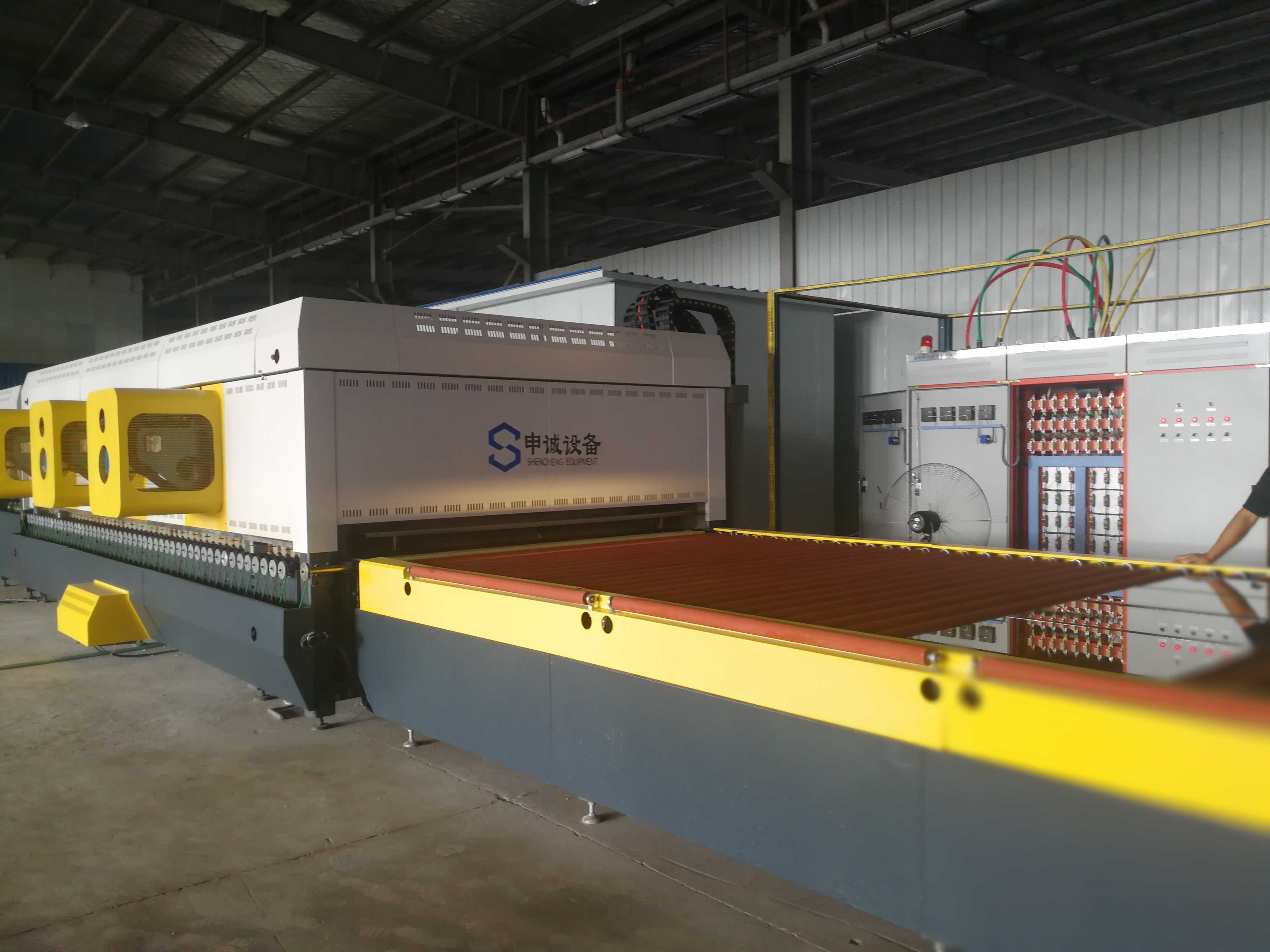 怎樣辨別鋼化玻璃和普通玻璃？